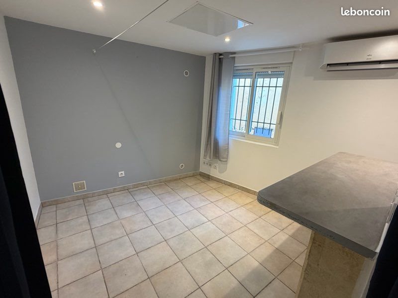 Appartement à louer, 20m², Nîmes