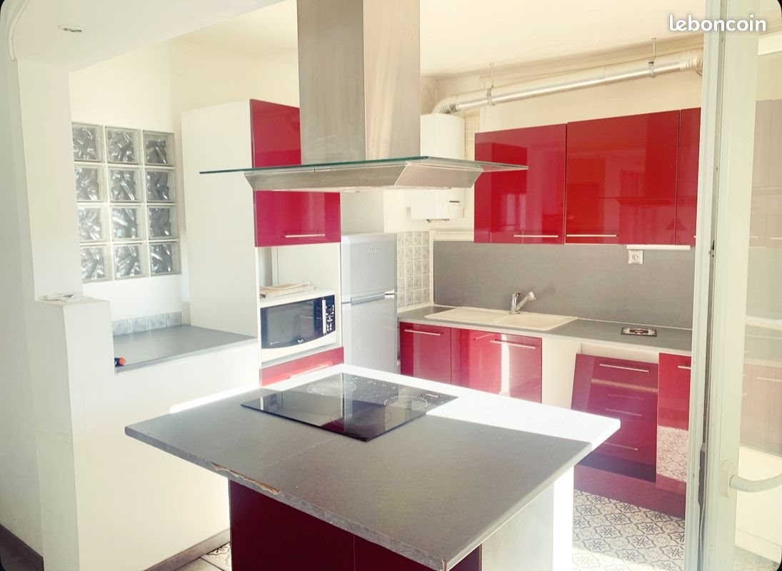 Appartement à louer, 65m², Nîmes