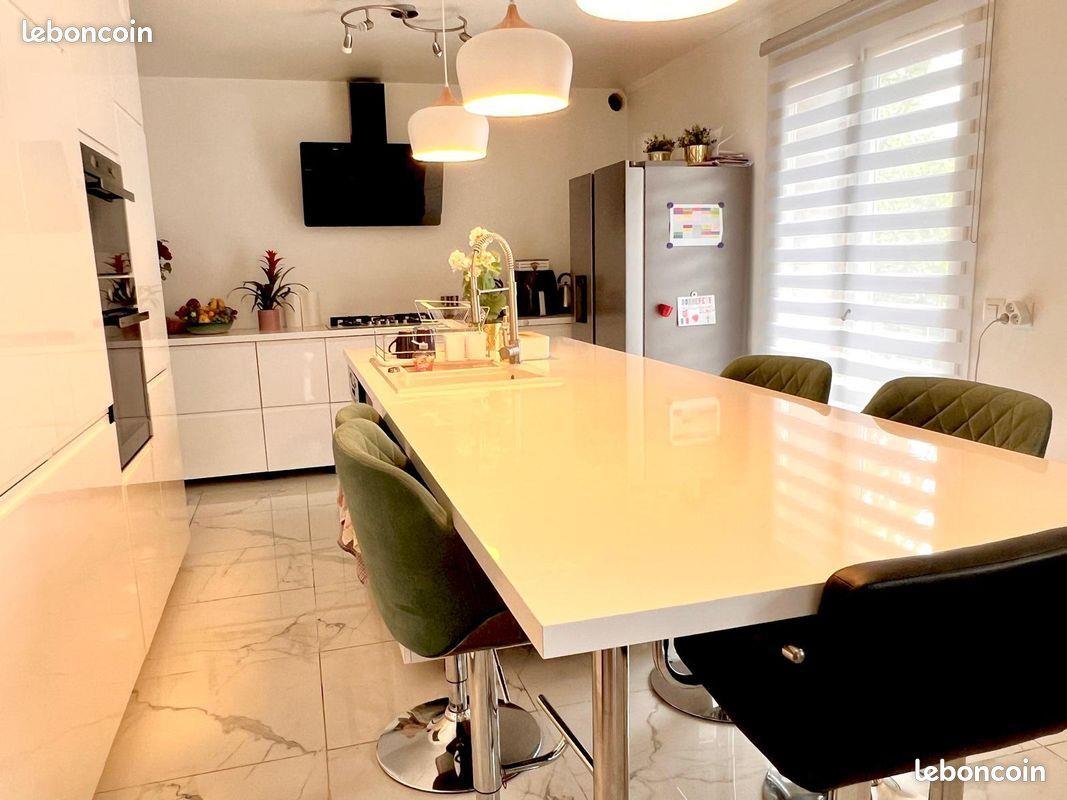 Maison à louer, 140m², Reignier-Esery