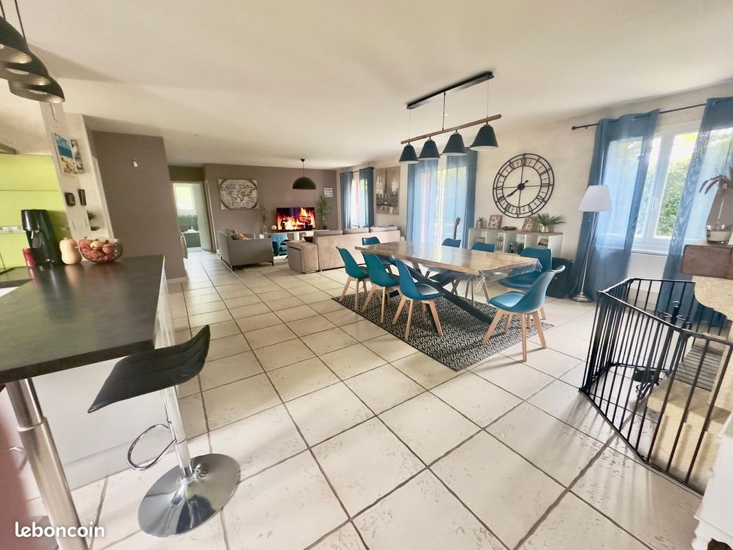 Maison à louer, 120m², Saint-Maixent-l'Ecole