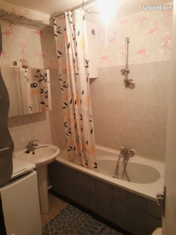 Appartement à louer, 68m², Sedan