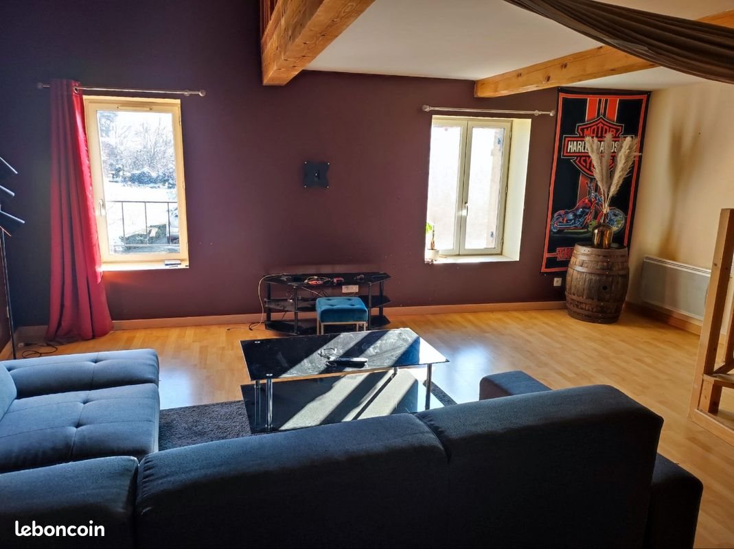 Maison à louer, 87m², Bellegarde-en-Forez