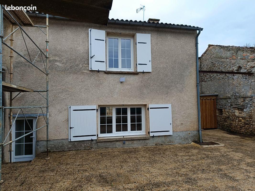 Maison à louer, 70m², Bonnes