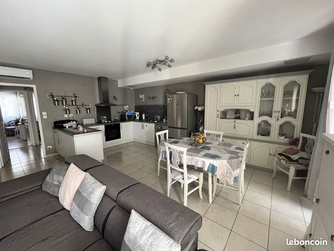 Appartement à vendre, 74m², Saint-Etienne