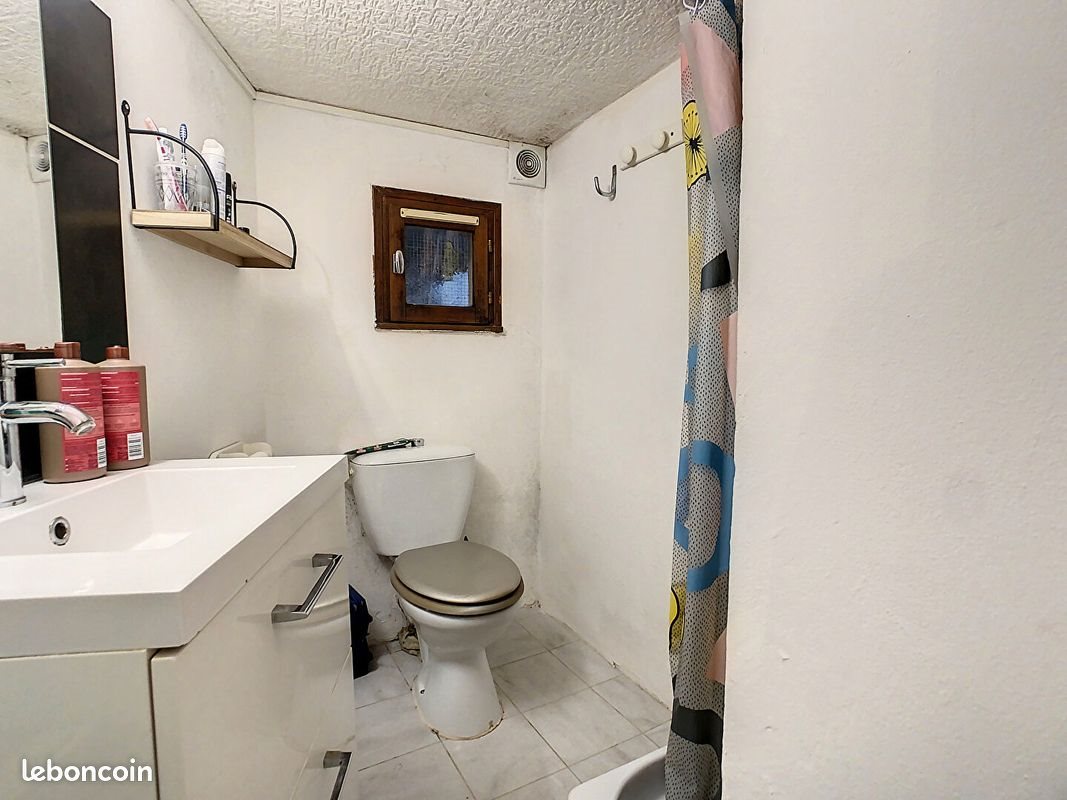 Appartement à louer, 30m², Trets