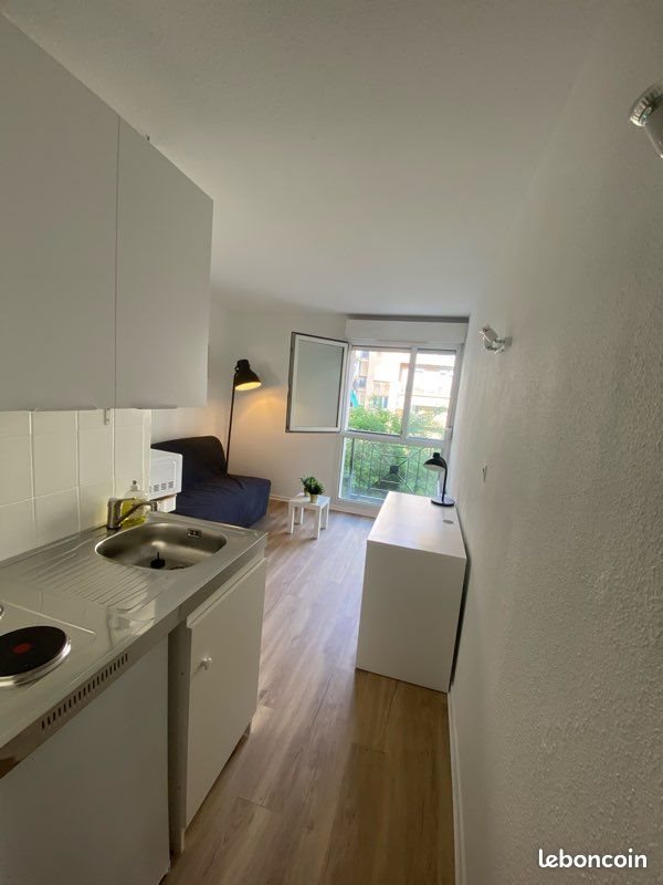 Appartement à louer, 17m², Marseille 4ème