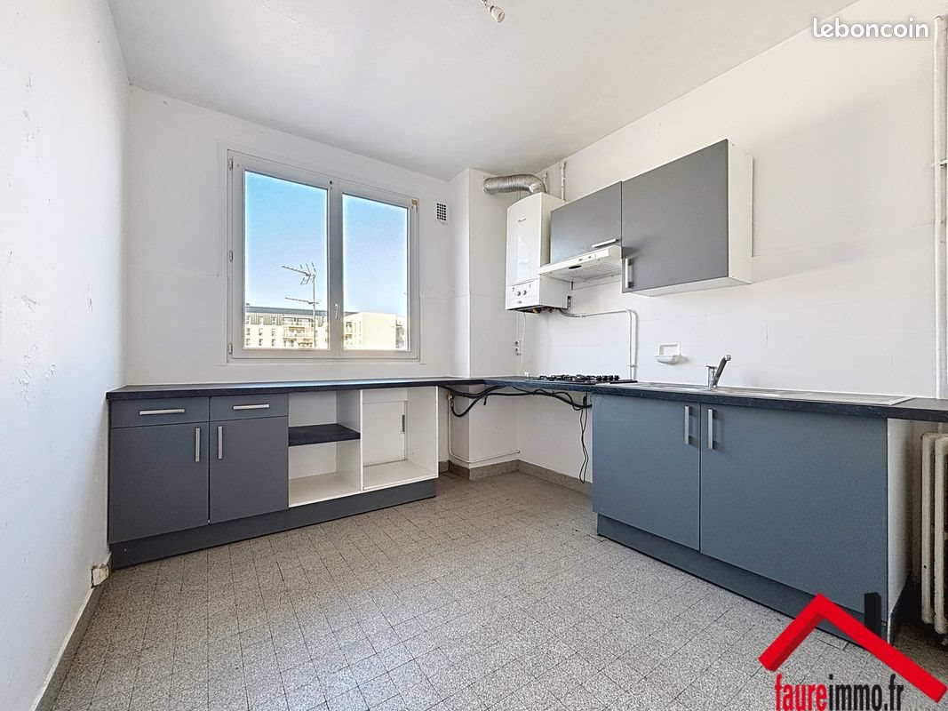 Appartement à louer, 82m², Brive-la-Gaillarde