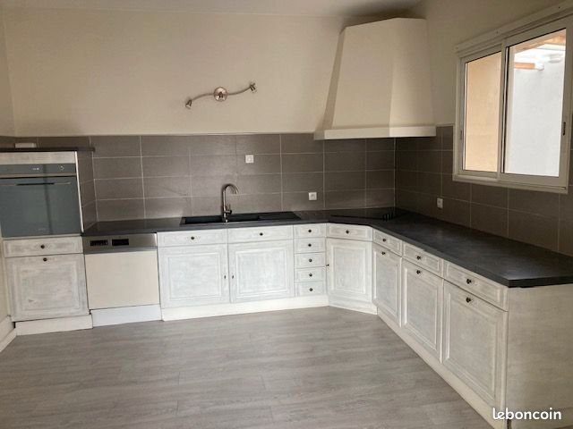Appartement à louer, 128m², Sarrians