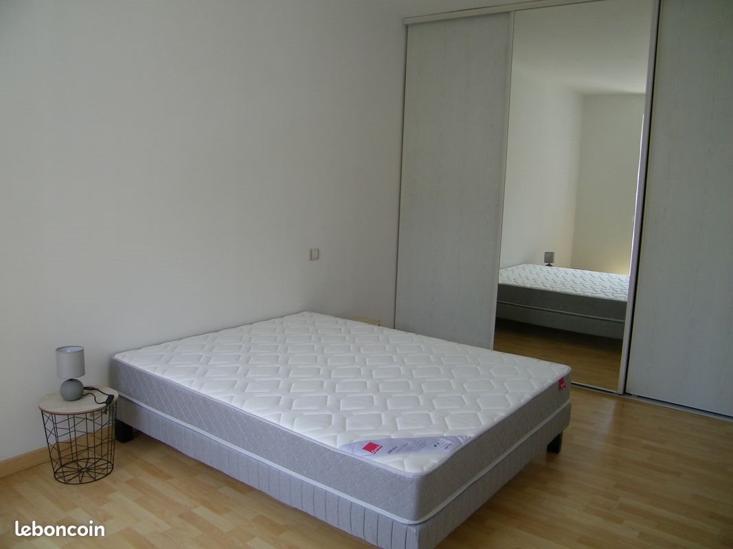 Appartement à louer, 80m², Villefranche-de-Rouergue