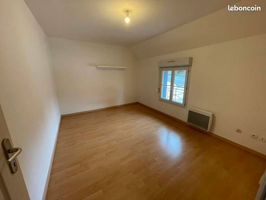 Appartement à louer, 67m², Breteuil