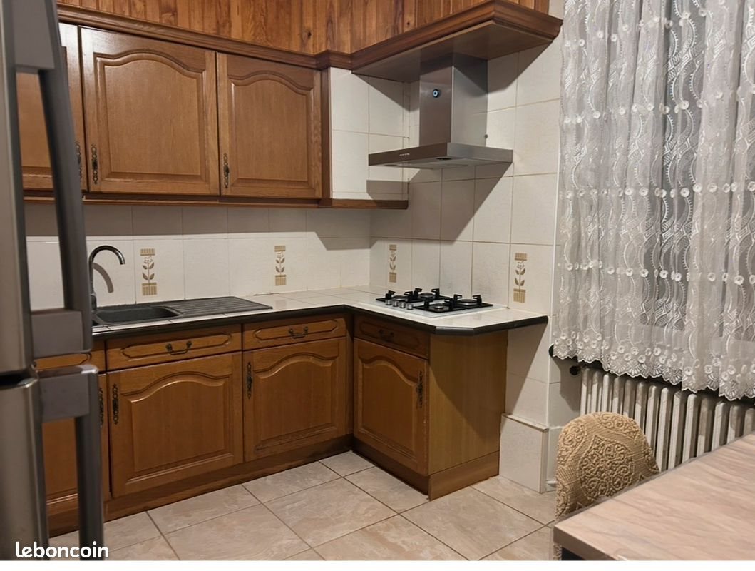 Appartement à louer, 90m², Ussel