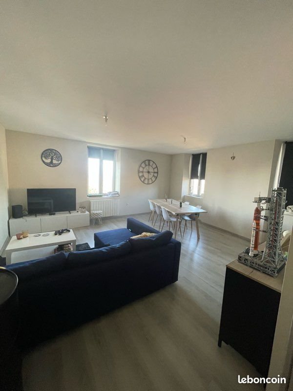 Appartement à louer, 90m², Saint-Cyr-les-Vignes