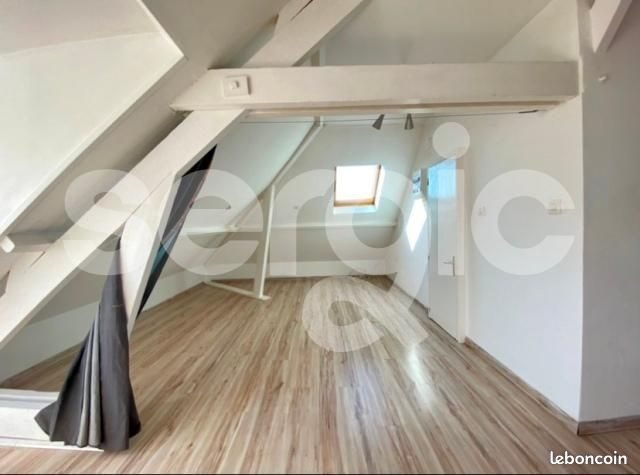 Appartement à louer, 28m², Brebières