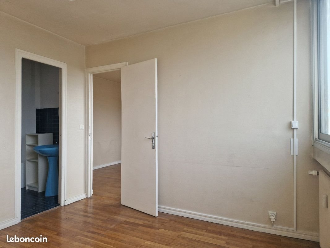 Appartement à louer, 46m², Saint-Etienne