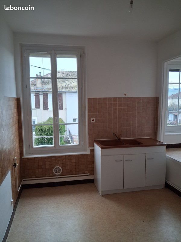 Appartement à louer, 62m², Gueugnon