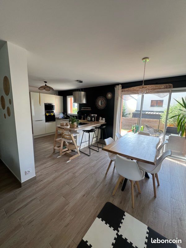 Maison à louer, 96m², Gévezé