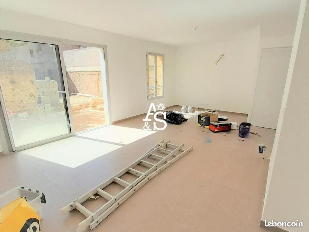 Maison à louer, 77m², Pertuis