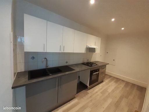 Appartement à louer, 45m², Le Chambon-Feugerolles