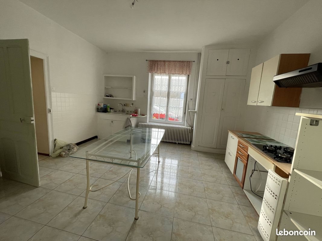 Maison à louer, 162m², Morville-sur-Seille