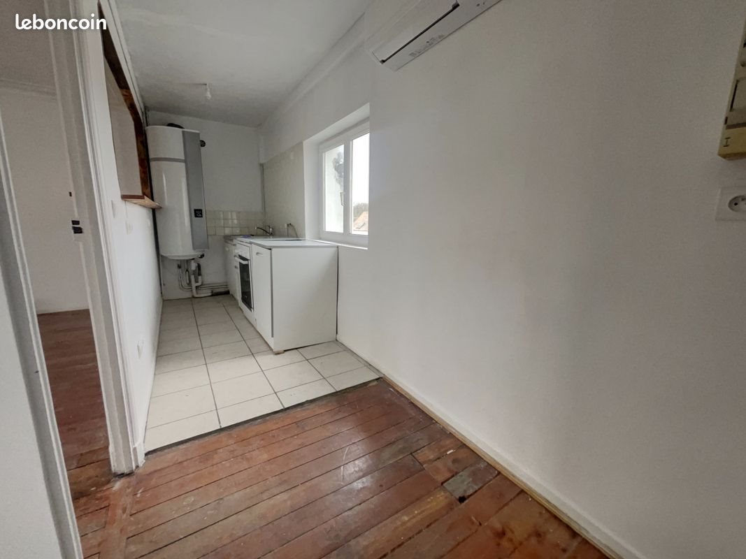 Appartement à louer, 73m², Marines