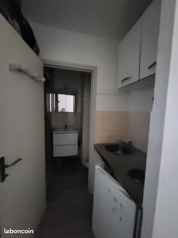 Appartement à louer, 24m², Nîmes