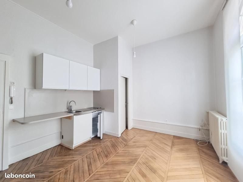 Appartement à louer, 19m², Tours