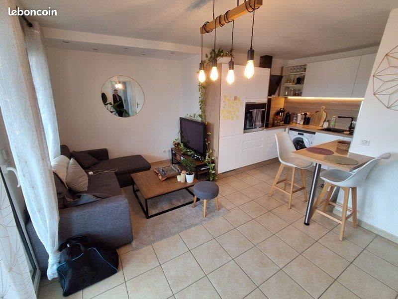 Appartement à louer, 40m², Marseille 12ème