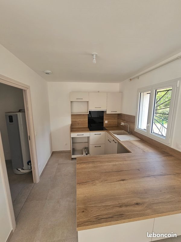 Maison à louer, 87m², Lorgues