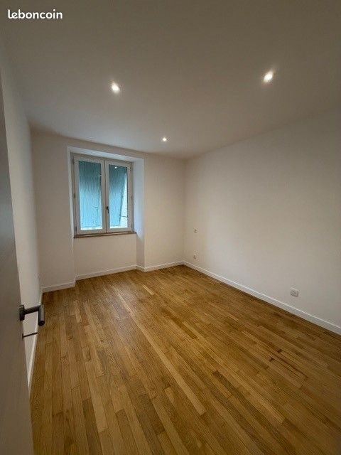 Maison à louer, 120m², Douelle