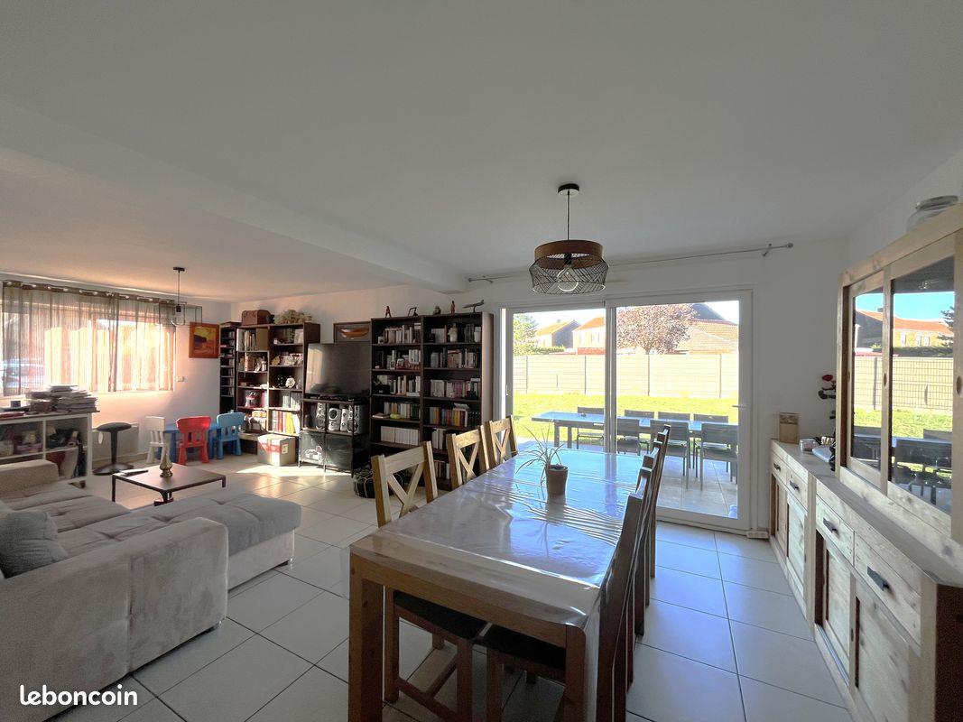 Maison à louer, 113m², Loon-Plage