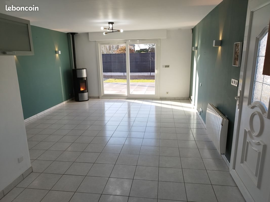 Maison à louer, 75m², La Neuville-Chant-d'Oisel