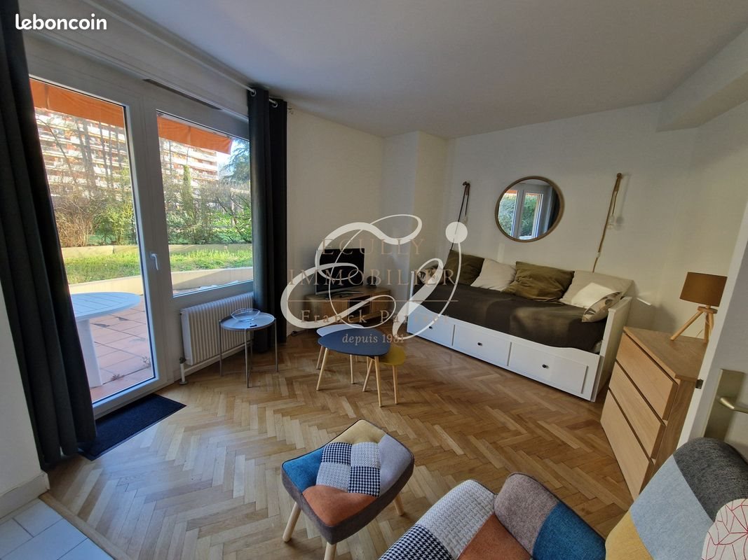 Appartement à louer, 34m², Ecully