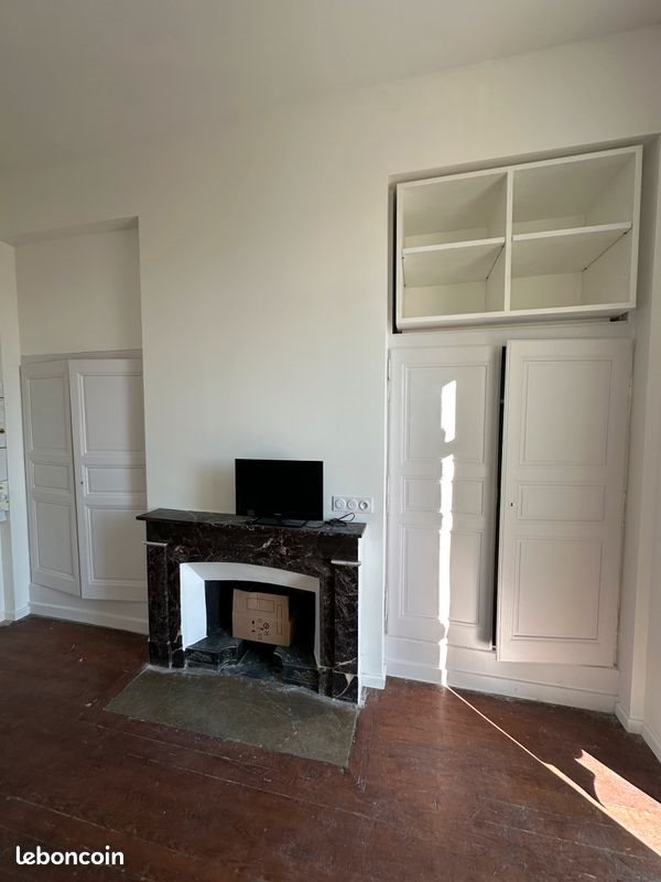 Appartement à louer, 23m², Aubenas