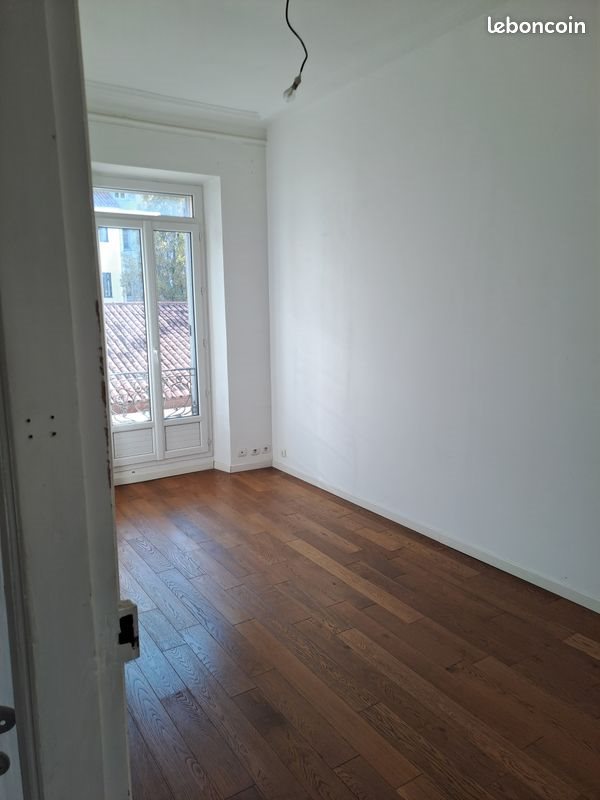 Appartement à louer, 70m², Toulon