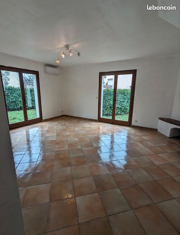 Maison à louer, 93m², Grasse