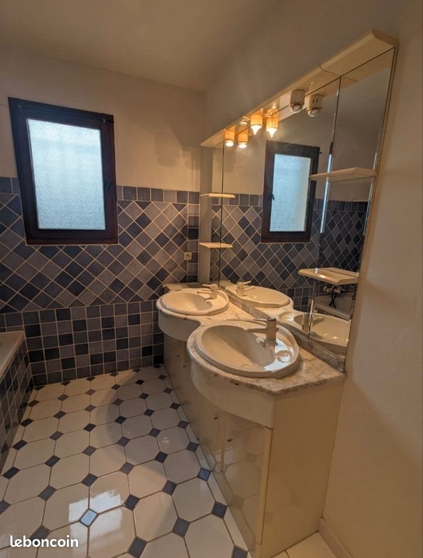 Maison à louer, 93m², Grasse