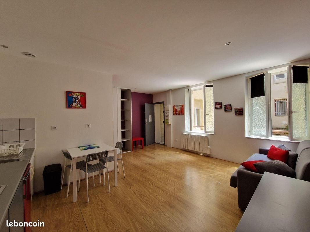 Appartement à louer, 26m², Saint-Etienne