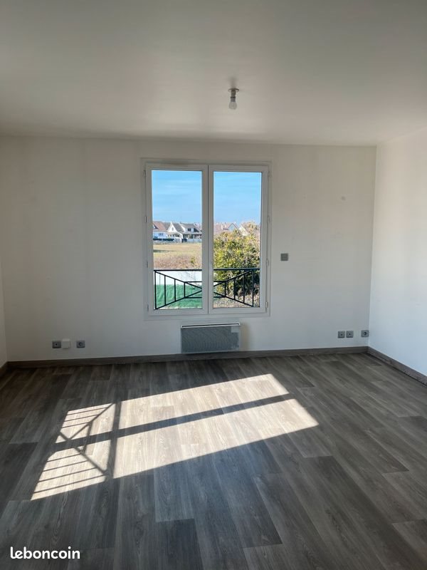 Appartement à louer, 60m², Guignes