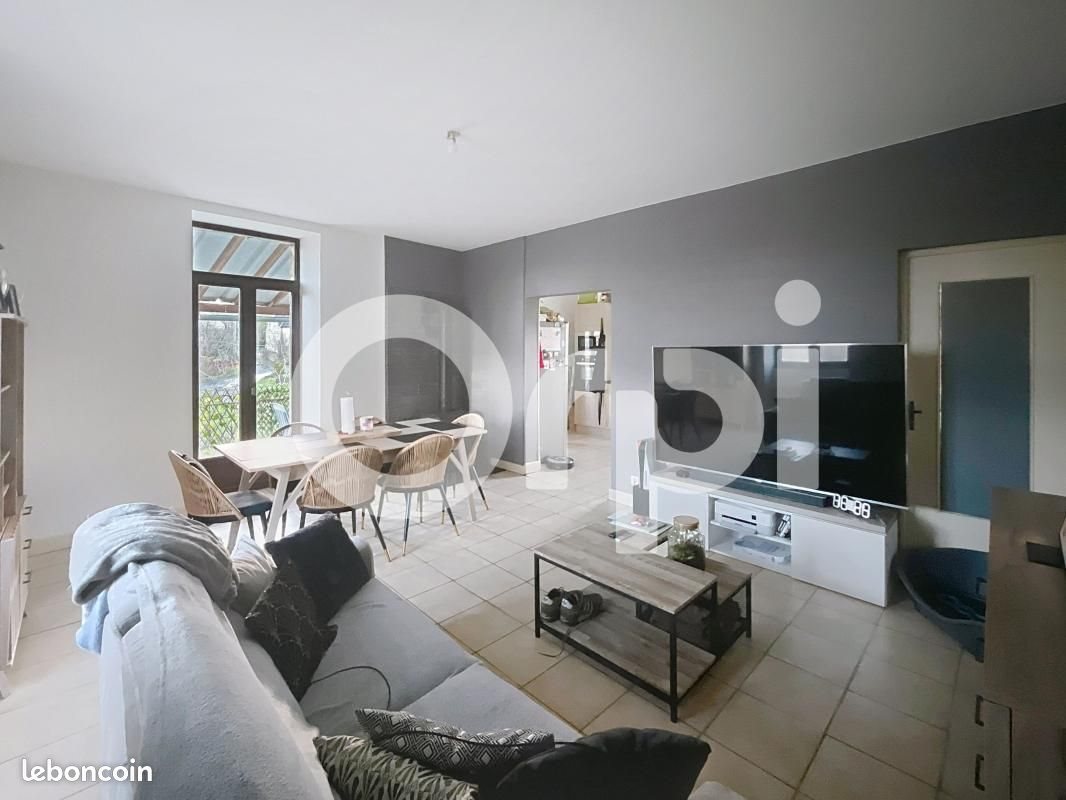 Appartement à louer, 89m², Ussac