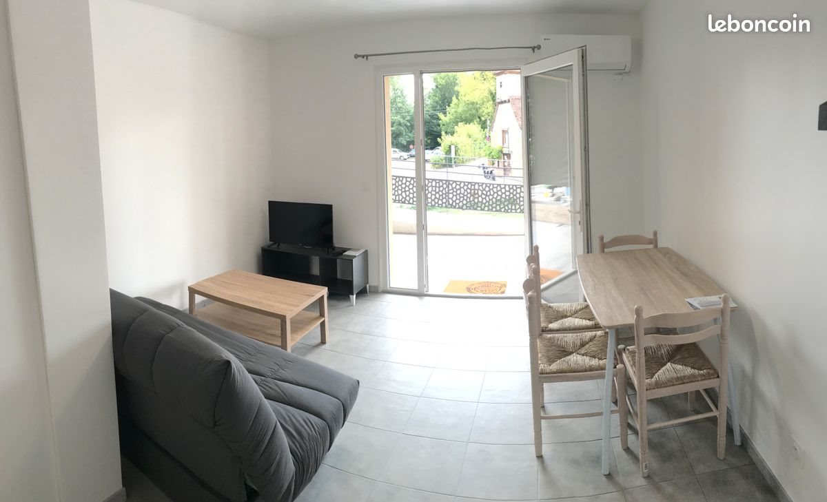 Appartement à louer, 28m², Bretenoux