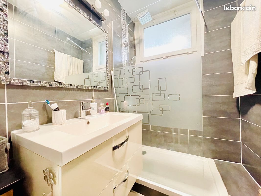 Appartement à louer, 48m², Marignane