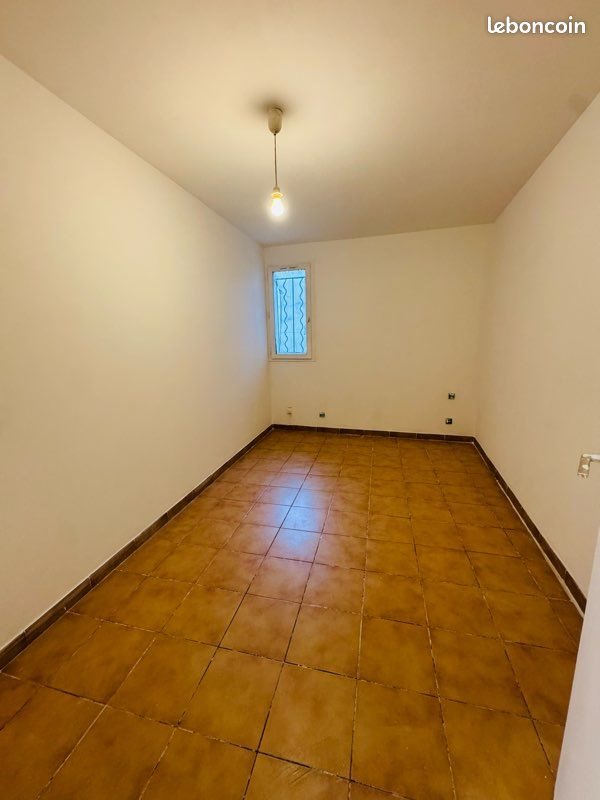 Appartement à louer, 30m², Milhaud