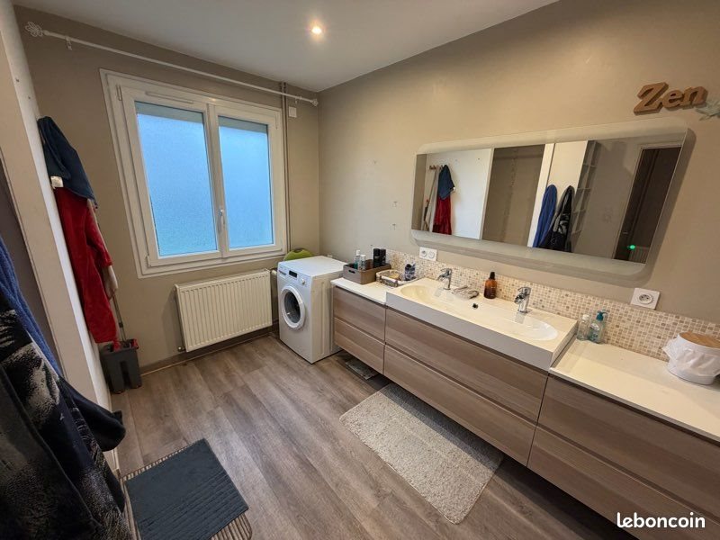 Maison à louer, 90m², Briouze