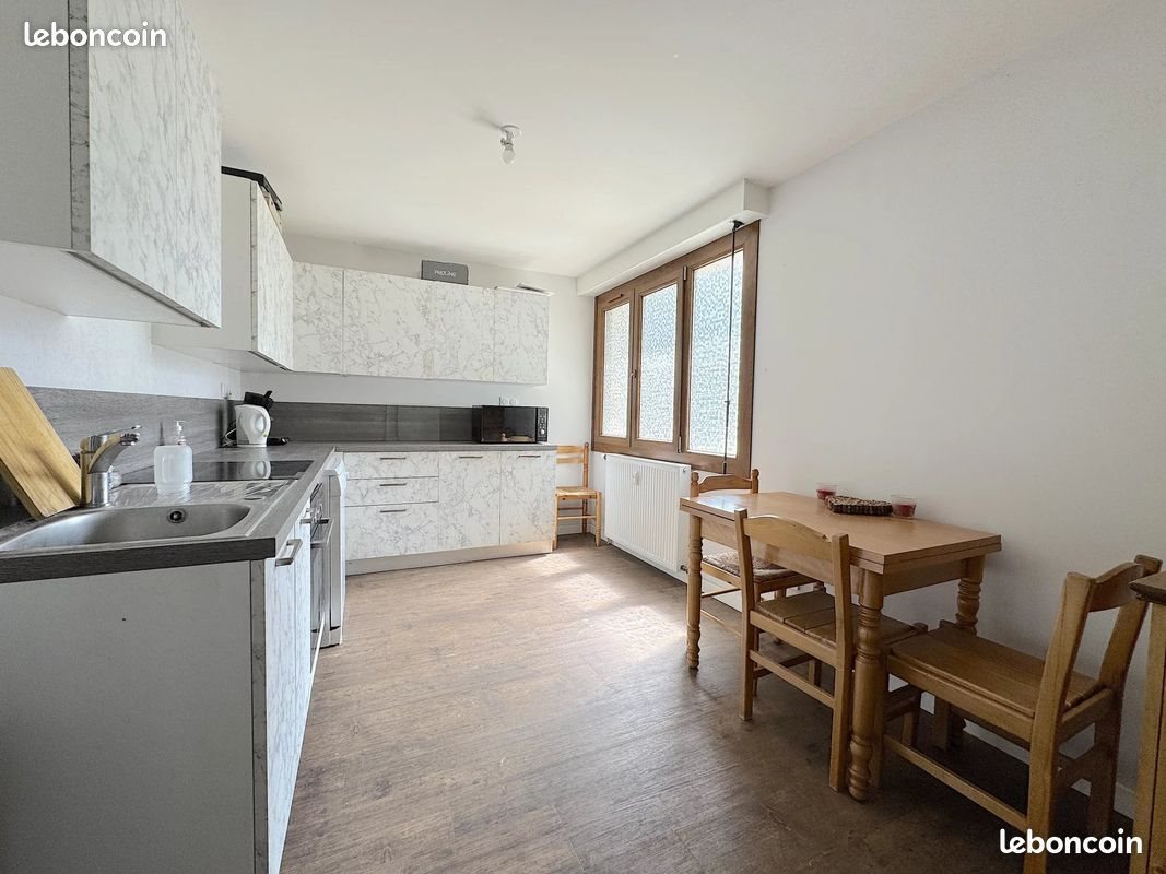 Appartement à louer, 84m², Saint-Jean-de-Maurienne
