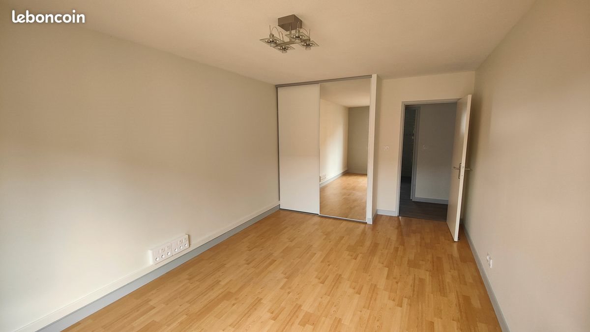 Appartement à louer, 133m², Cébazat