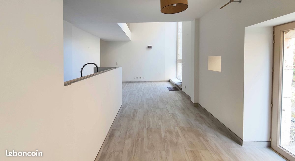 Appartement à louer, 57m², Sauzet