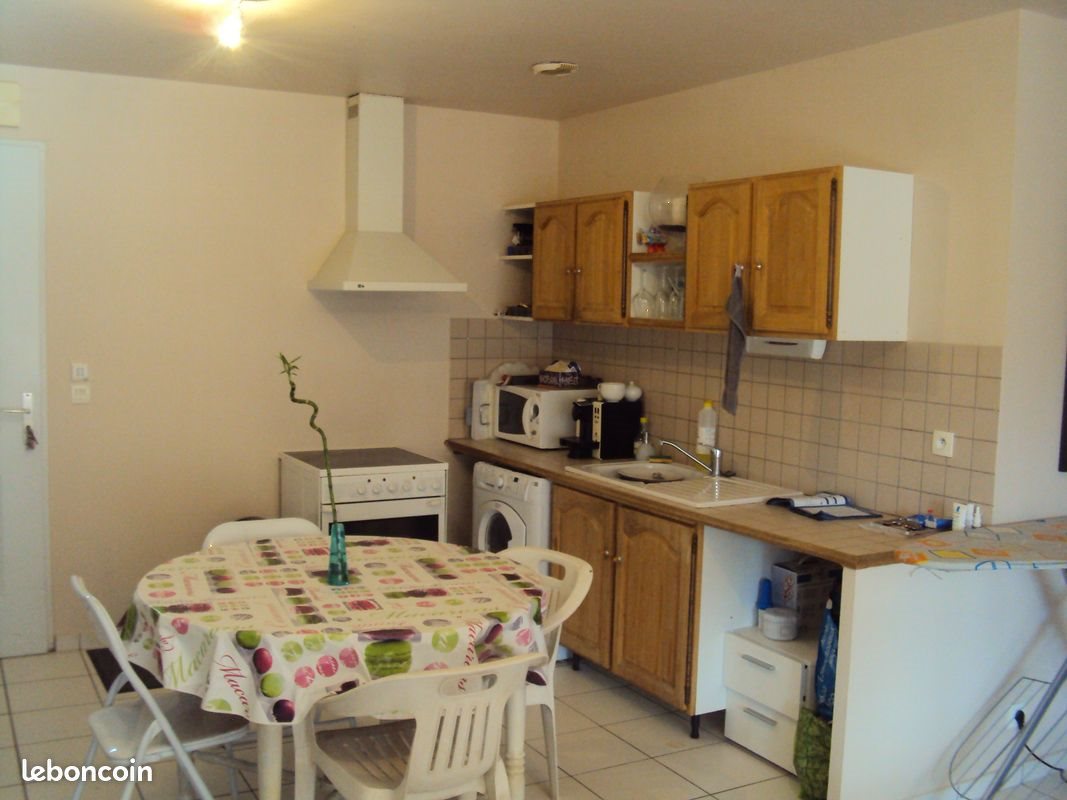 Appartement à louer, 55m², La Baume-Cornillane