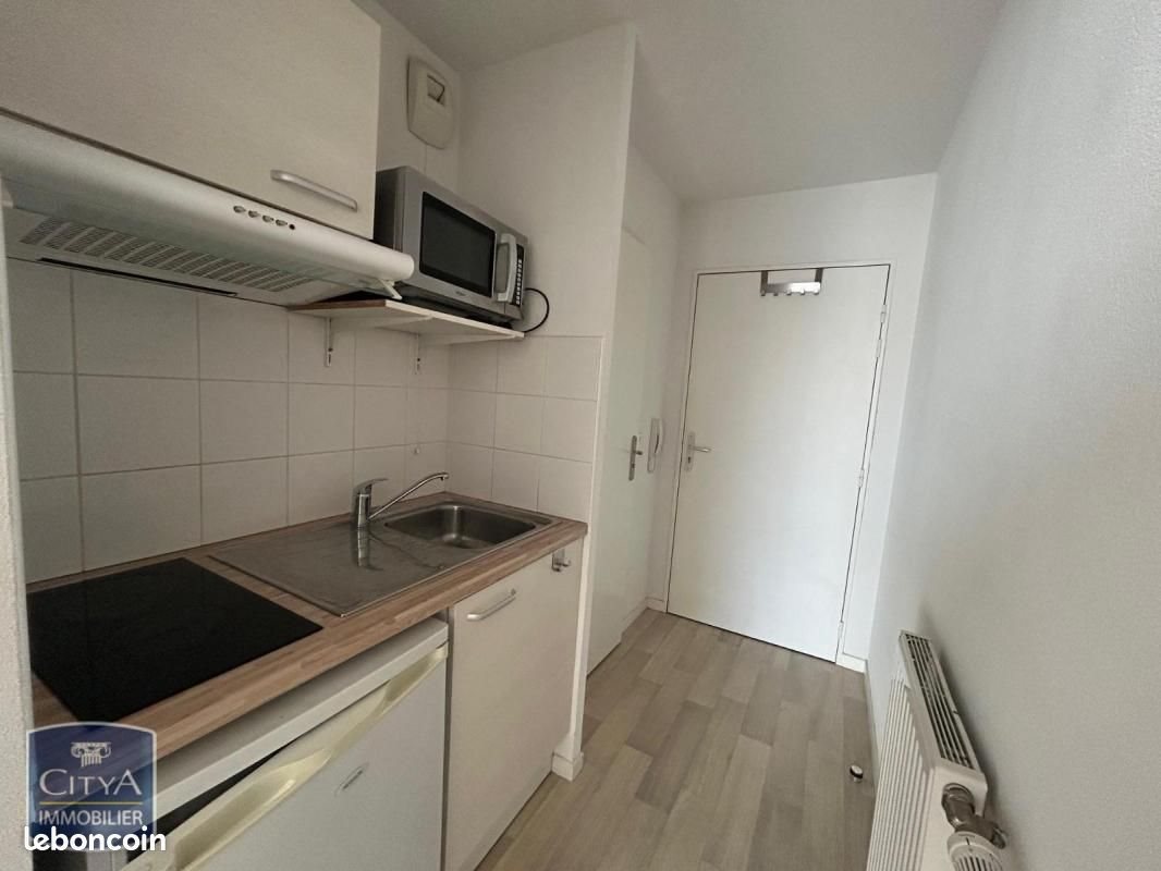 Appartement à louer, 19m², Tours