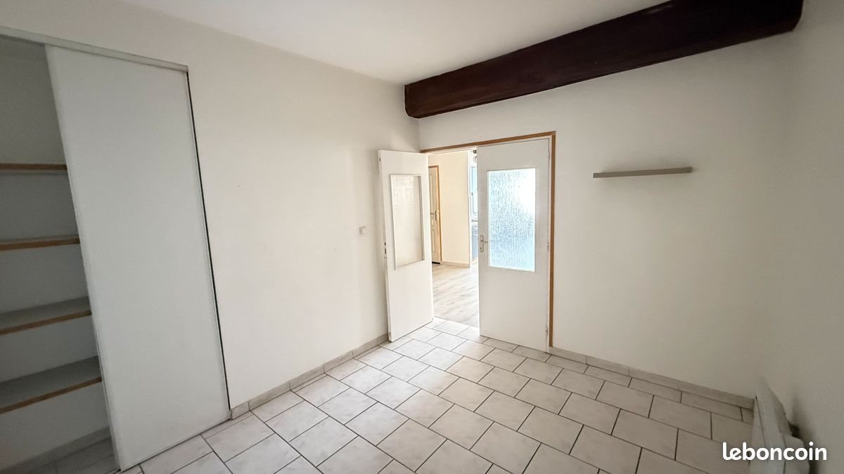 Appartement à louer, 70m², Bécon-les-Granits