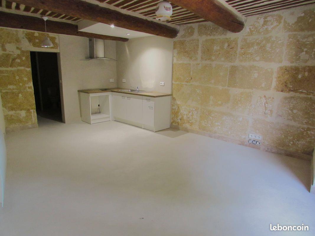 Appartement à louer, 28m², Grans